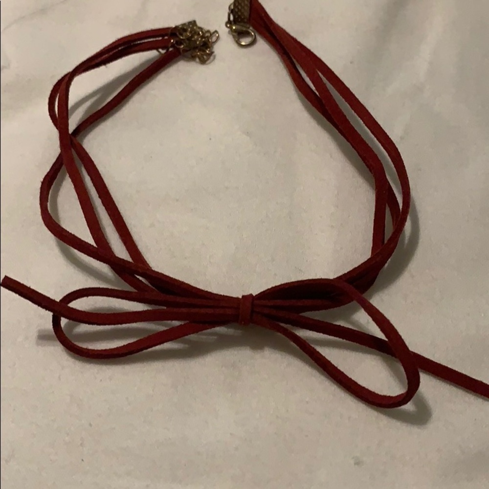 Choker necklace